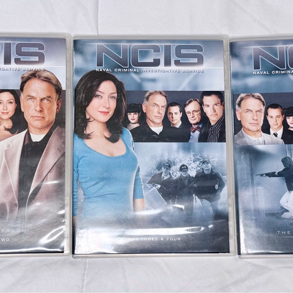 NCIS Season 2‎ DVD Set Complete 6-Disc Lot No Outer Box Pre-Owned
